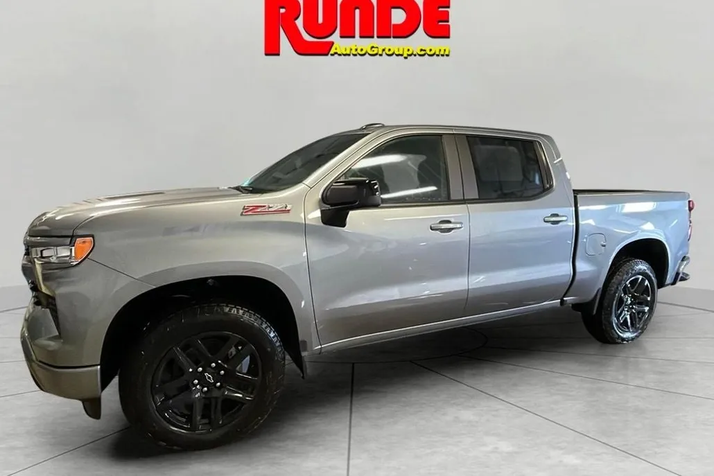 2026 Chevrolet Silverado 1500 RST photo 1