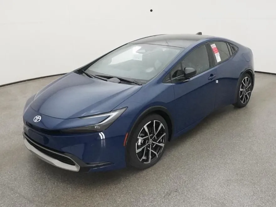 2026 Toyota Prius XSE Premium Plug-in Hybrid photo 1