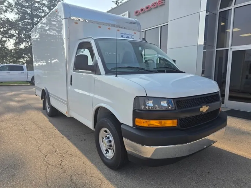 2025 Chevrolet Express 3500 Work Van photo 1