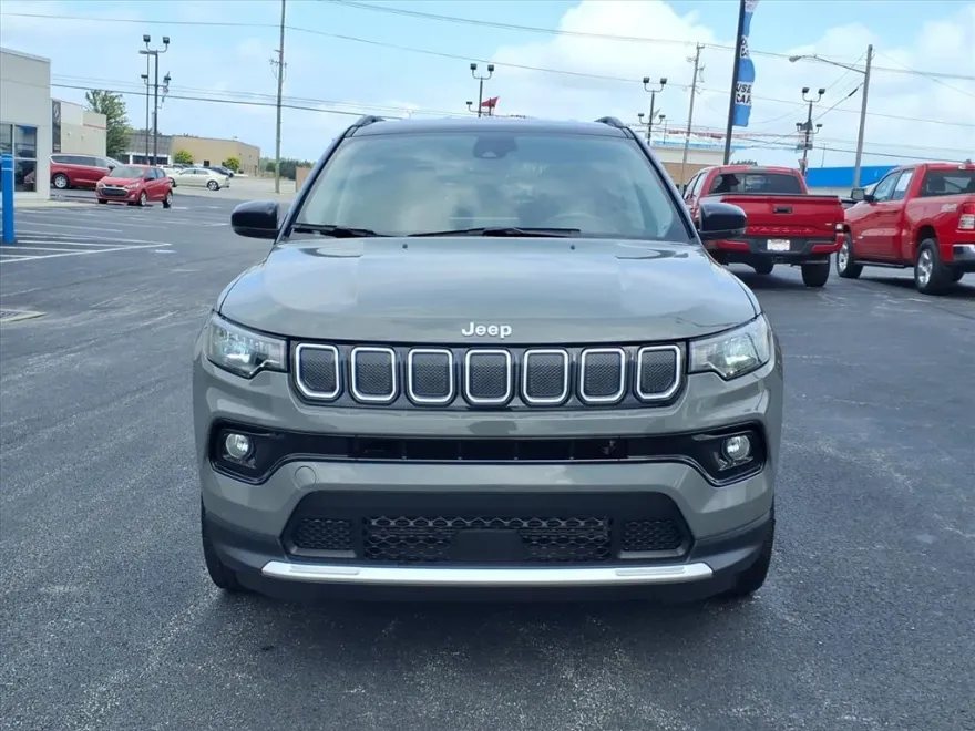 2022 Jeep Compass Limited photo 1