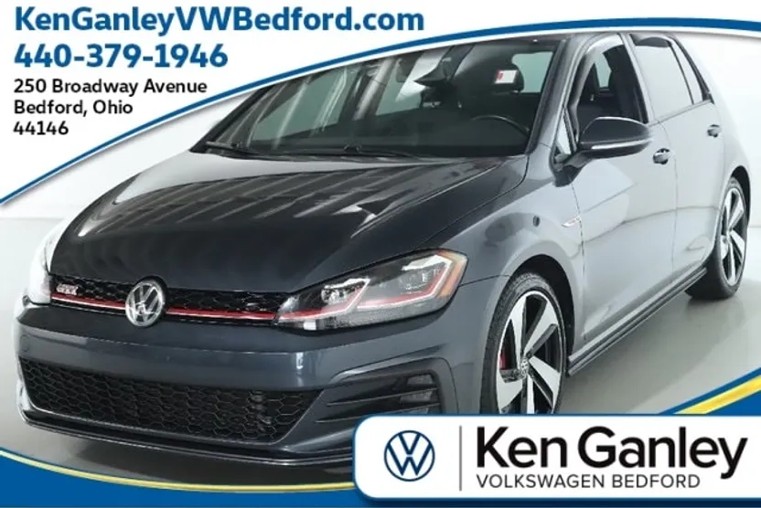 2019 Volkswagen Golf GTI SE photo 1