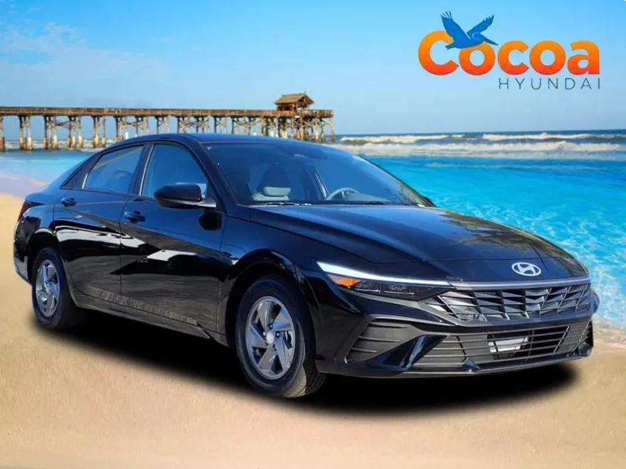 2025 Hyundai Elantra SE photo 1