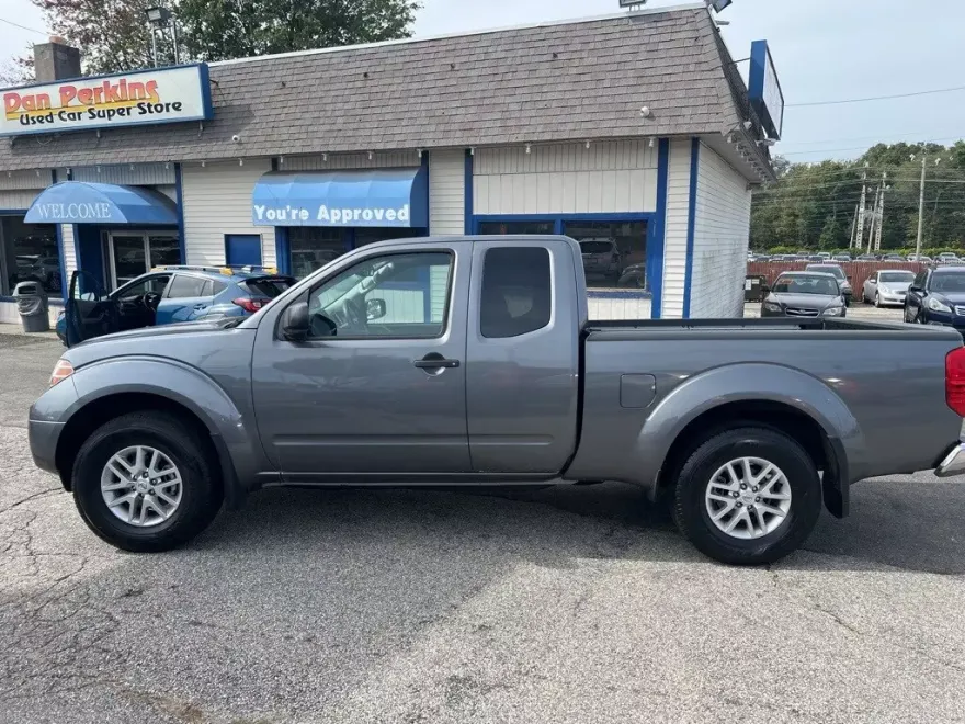 2020 Nissan Frontier SV photo 1