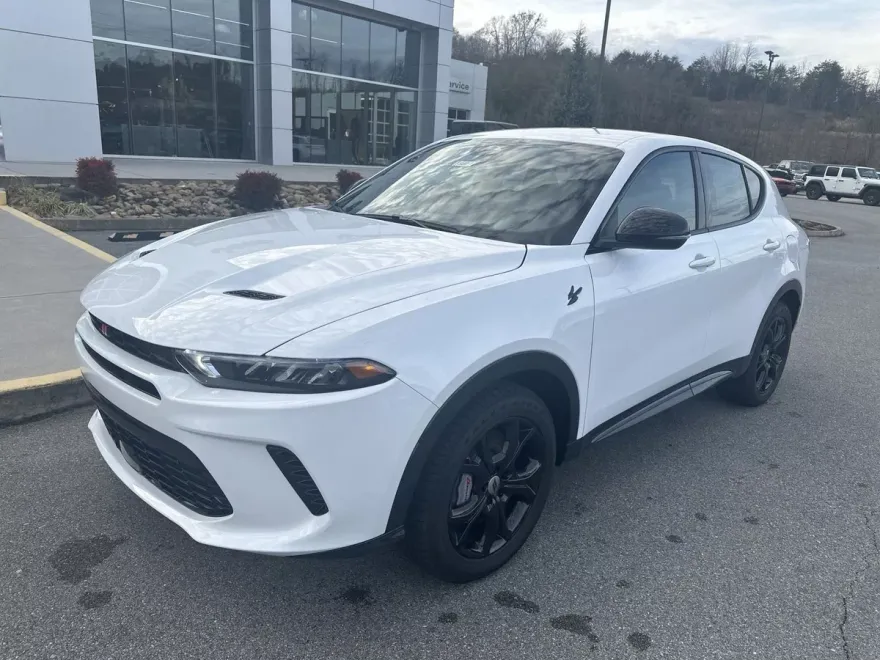 2024 Dodge Hornet R/T photo 1