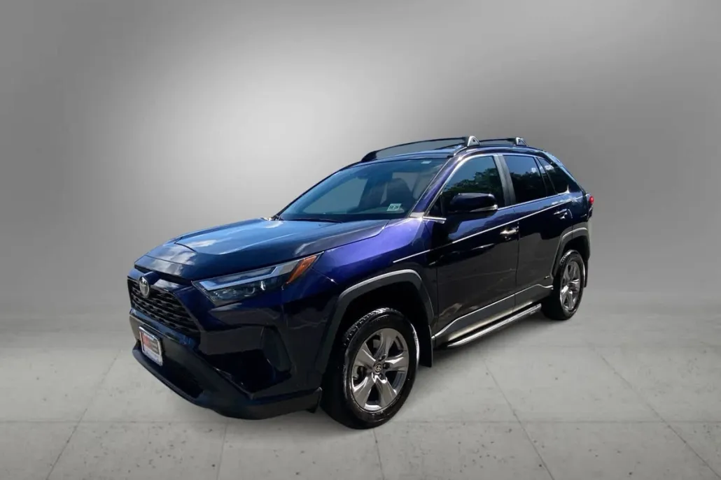 2023 Toyota RAV4 Hybrid XLE photo 1
