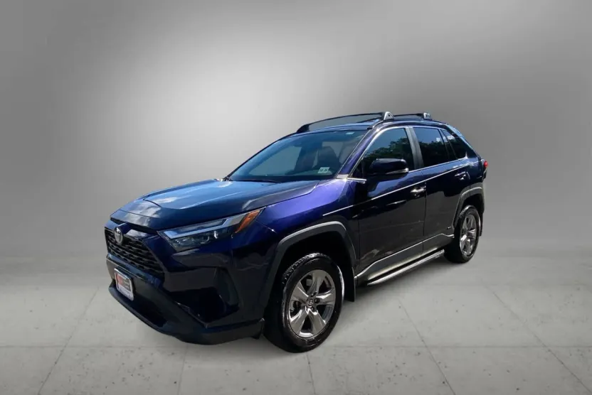 2023 Toyota RAV4 Hybrid XLE photo 1