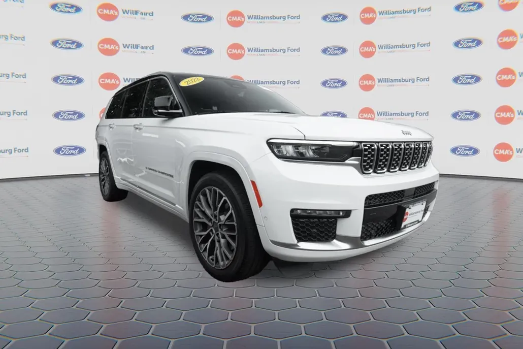 2023 Jeep Grand Cherokee L Summit Reserve photo 1