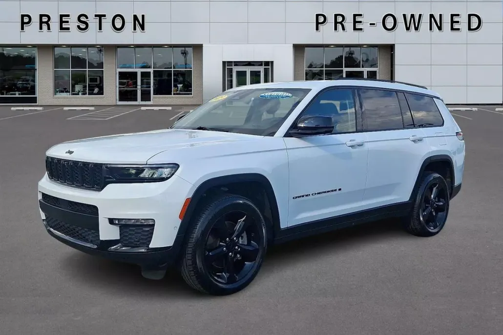 2023 Jeep Grand Cherokee Limited photo 1