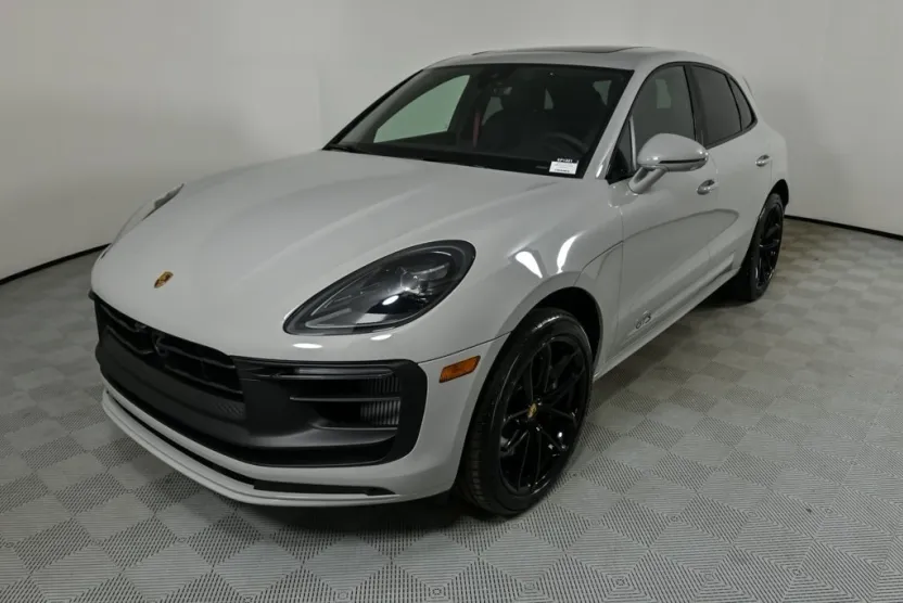 2026 Porsche Macan GTS photo 1
