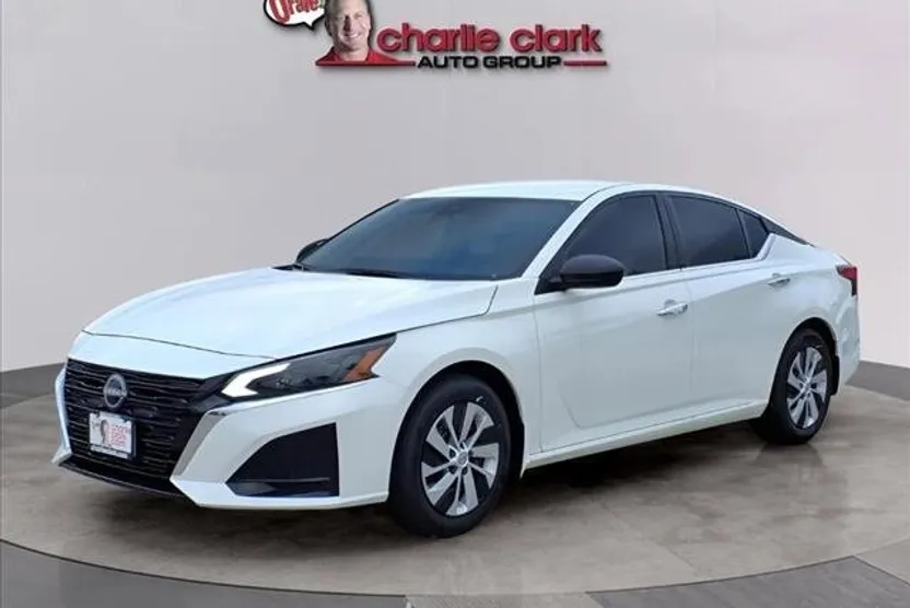 2025 Nissan Altima 2.5 S photo 1