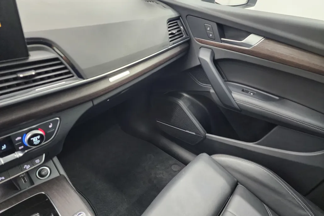 2024 Audi Q5 S line Premium Plus photo 1