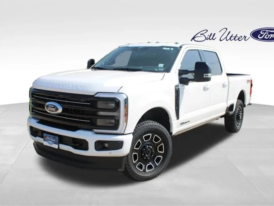2025 Ford F-250 Platinum photo 1