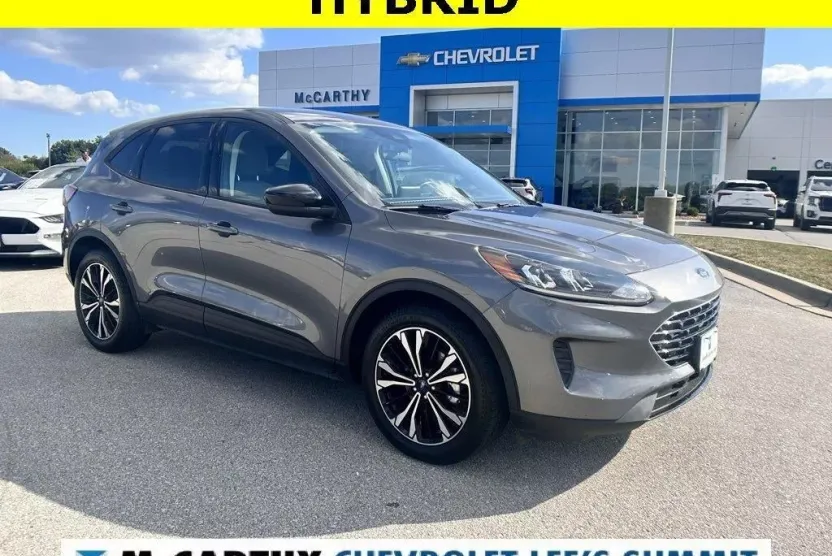 2021 Ford Escape SE Hybrid photo 1