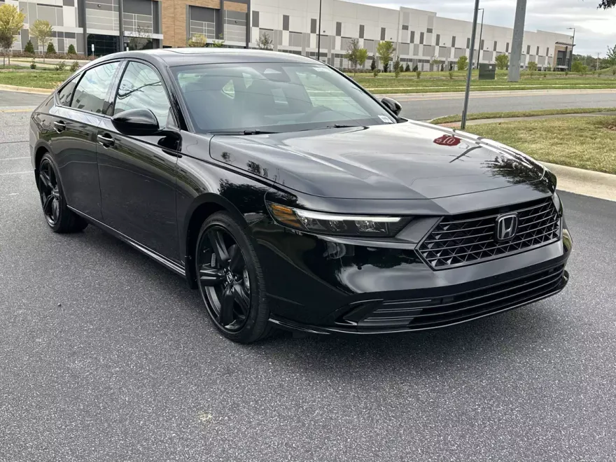 2025 Honda Accord Hybrid Sport-L photo 1