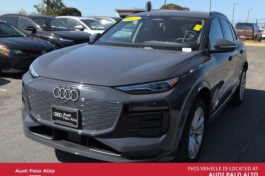2025 Audi Q6 E-tron Premium photo 1