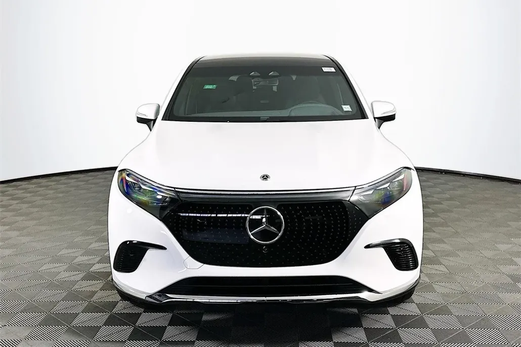 2026 Mercedes Benz EQS SUV 450 4MATIC photo 1