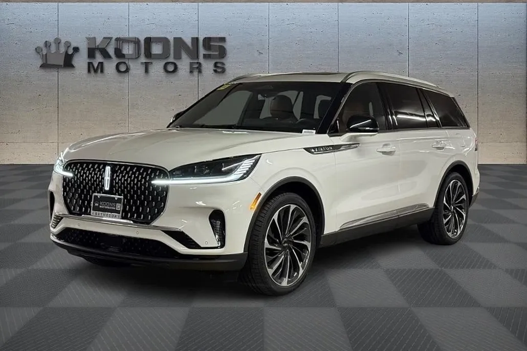 2025 Lincoln Aviator Reserve photo 1