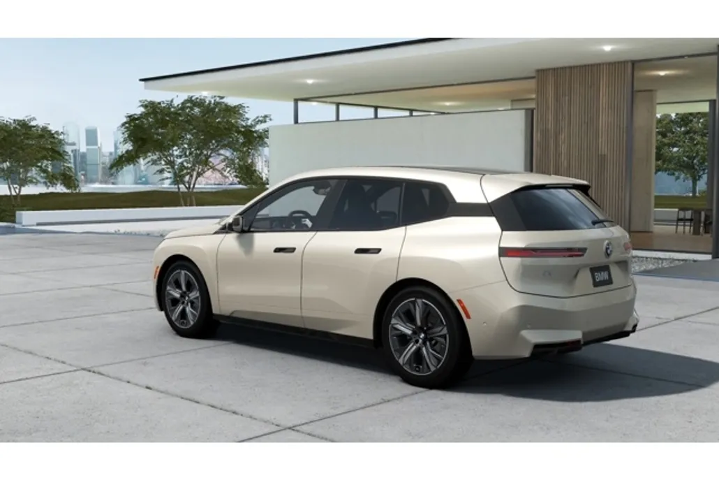 2026 Bmw iX photo 1