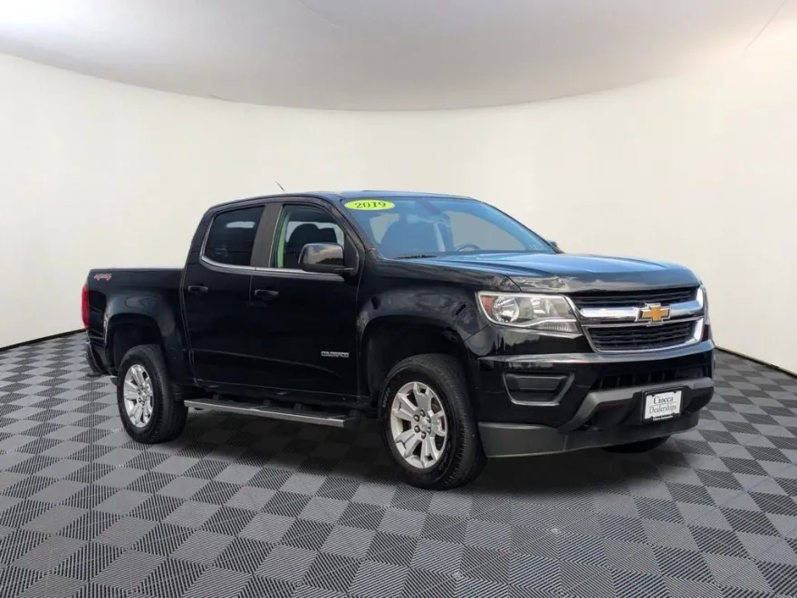 2019 Chevrolet Colorado LT photo 1