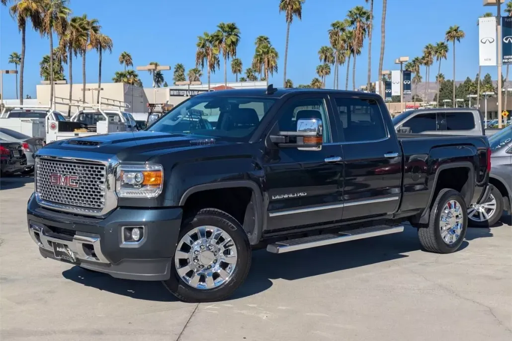 2017 Gmc Sierra 2500 HD Denali photo 1