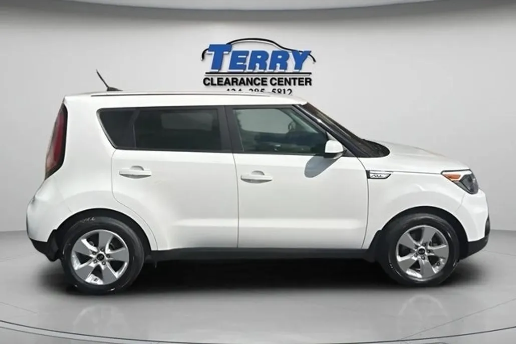 2019 Kia Soul Base photo 1