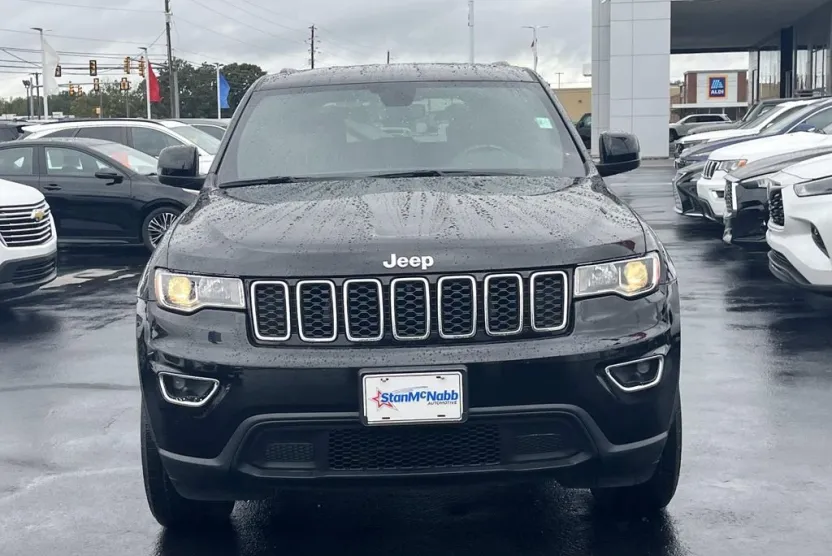 2022 Jeep Cherokee Laredo photo 1