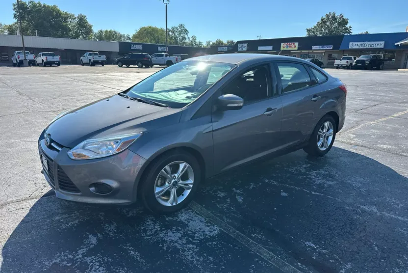 2013 Ford Focus SE photo 1