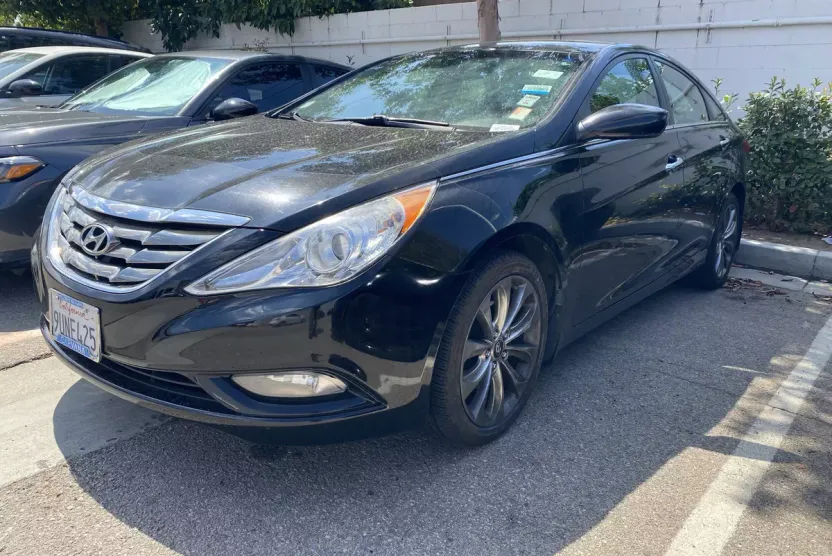 2013 Hyundai Sonata SE photo 1