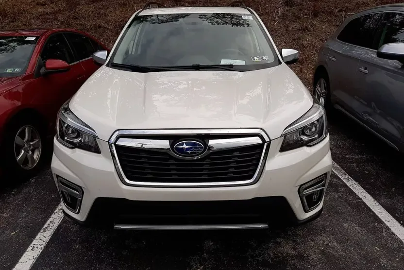 2019 Subaru Forester Touring photo 1
