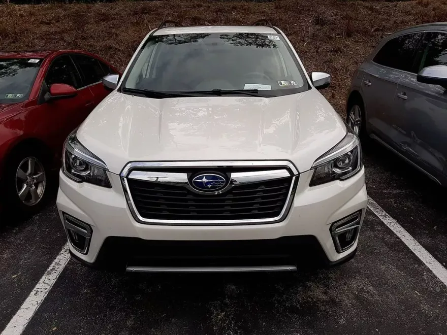2019 Subaru Forester Touring photo 1