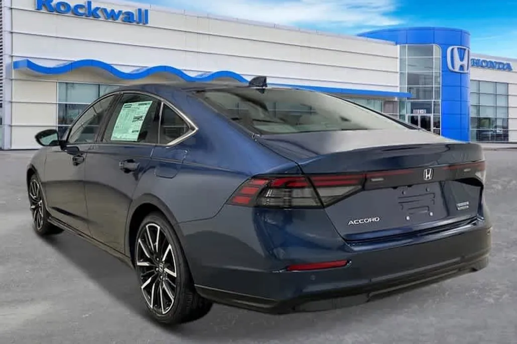 2025 Honda Accord Hybrid Touring photo 1