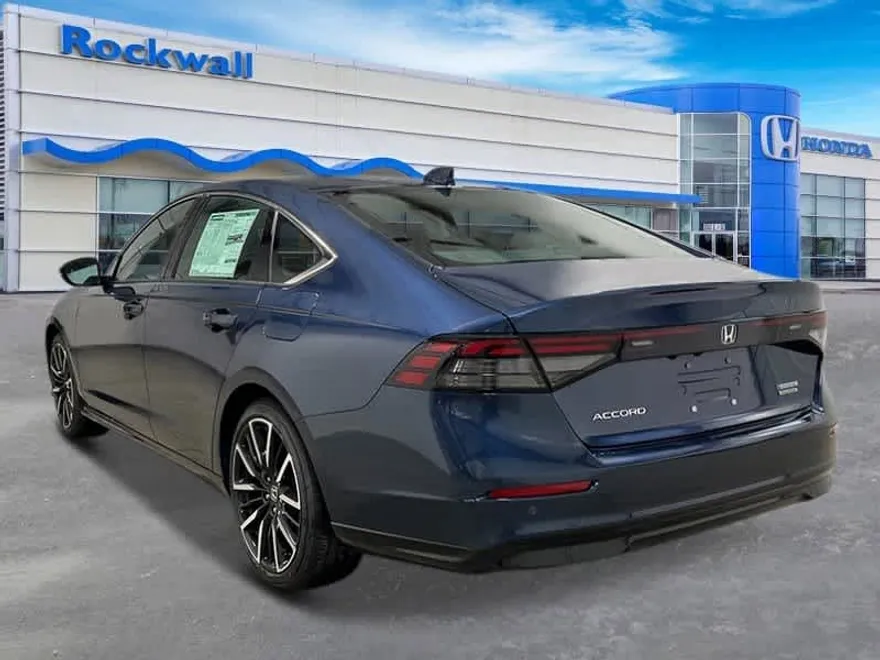 2025 Honda Accord Hybrid Touring photo 1