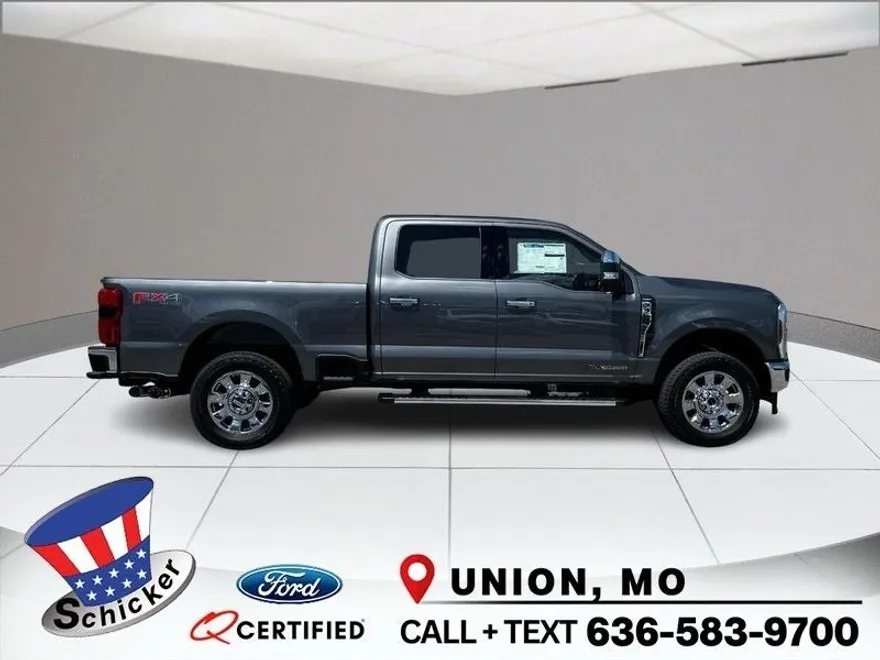 2025 Ford F-350 Lariat photo 1