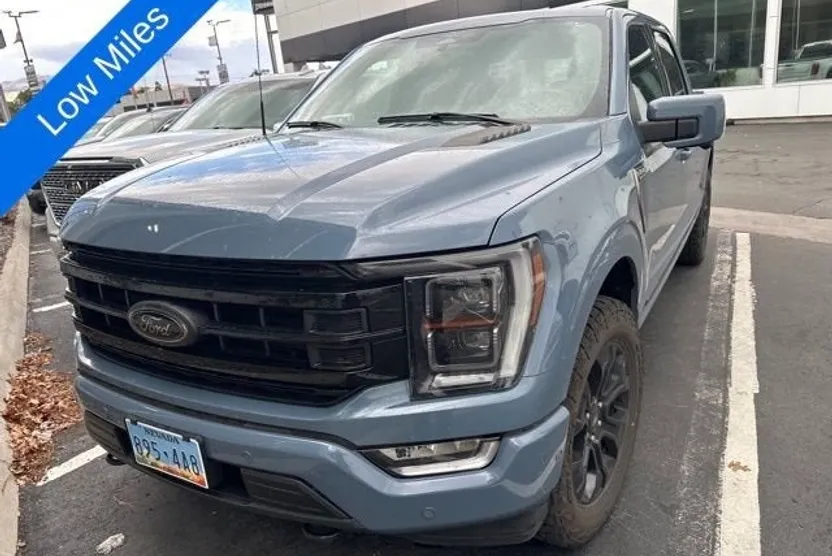 2023 Ford F-150 Platinum photo 1