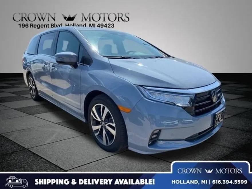 2024 Honda Odyssey Touring photo 1