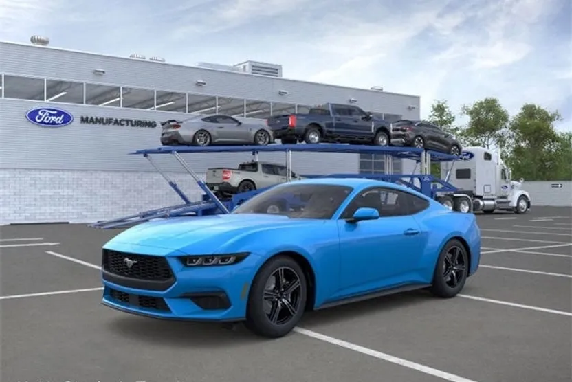 2025 Ford Mustang EcoBoost photo 1