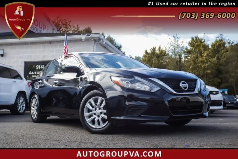 2017 Nissan Altima 2.5 photo 1