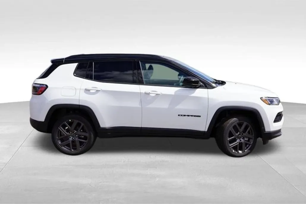 2025 Jeep Compass Limited photo 1