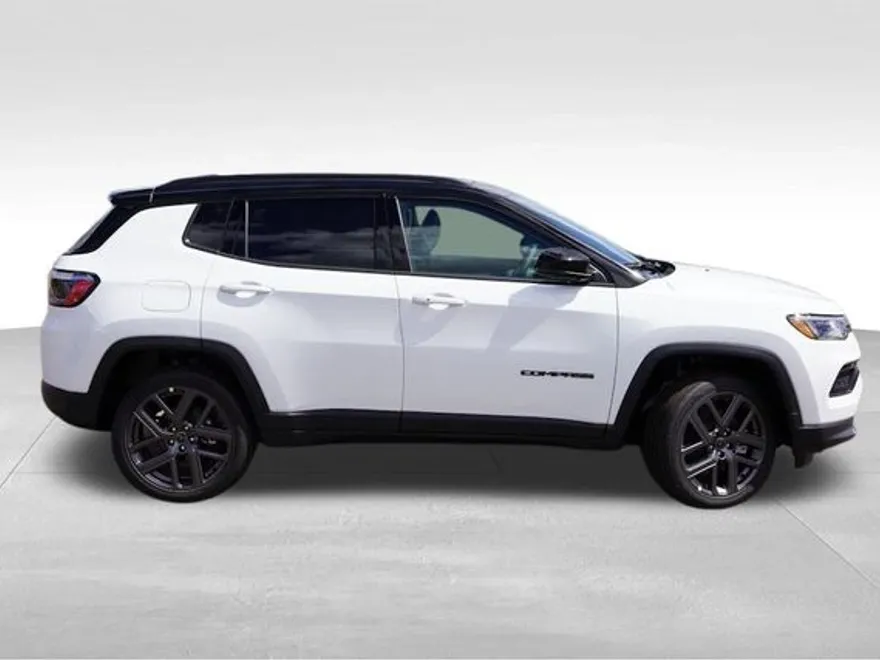 2025 Jeep Compass Limited photo 1