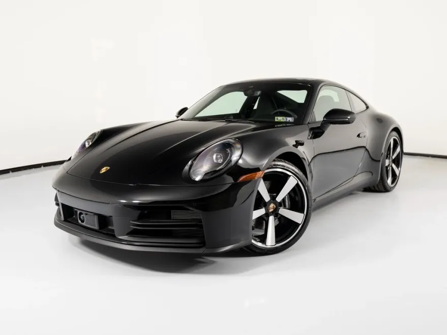 2025 Porsche 911 Coupe photo 1