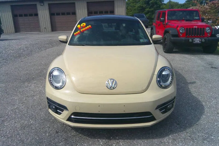 2019 Volkswagen Beetle Final Edition SEL photo 1