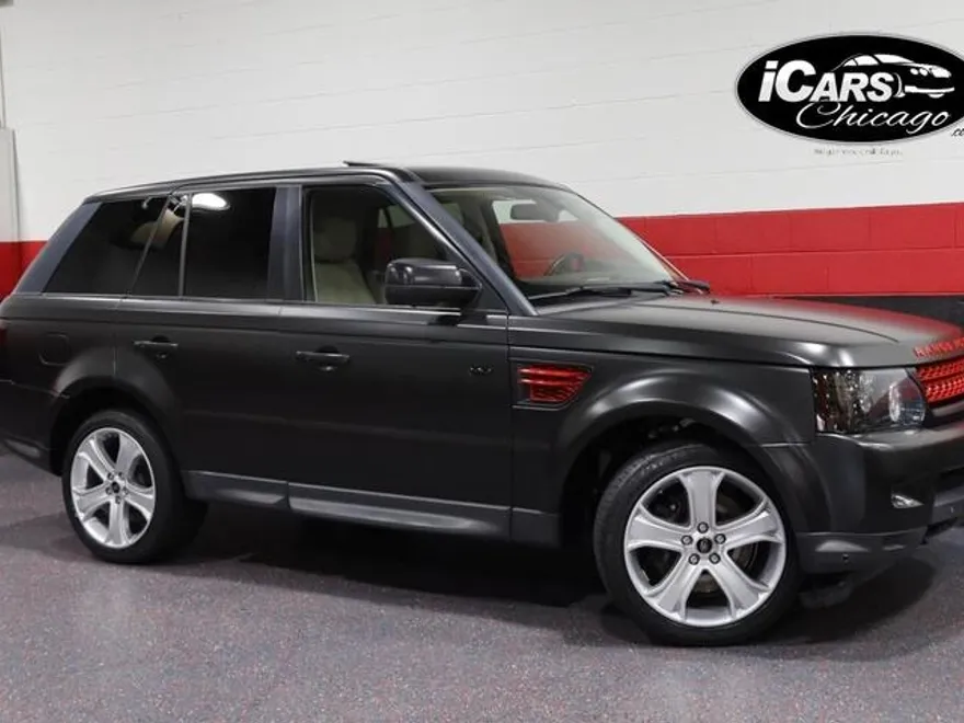 2013 Land Rover Range Rover Sport HSE LUX photo 1