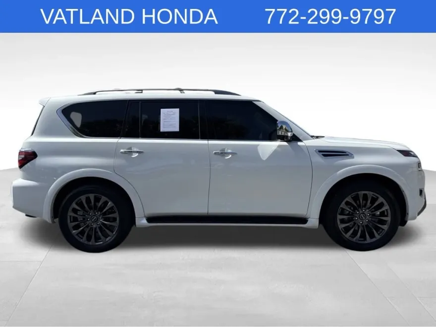 2023 Nissan Armada Platinum photo 1