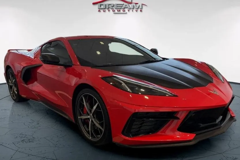 2021 Chevrolet Corvette 2LT photo 1