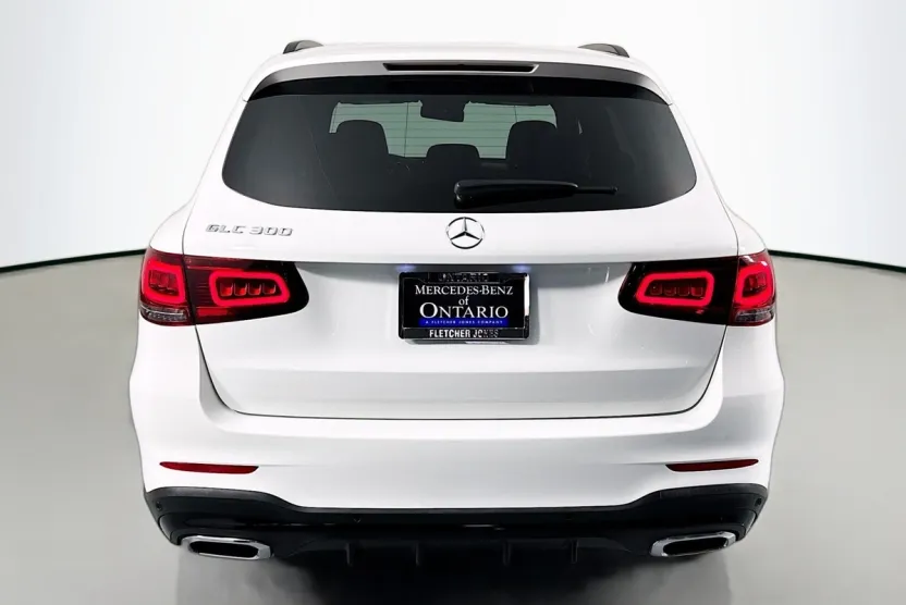 2022 Mercedes Benz GLC 300 photo 1