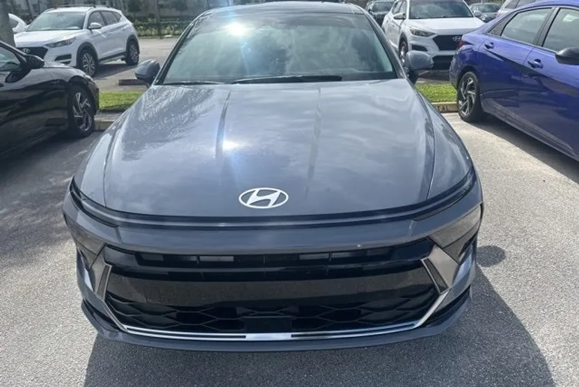 2024 Hyundai Sonata SEL Convenience photo 1