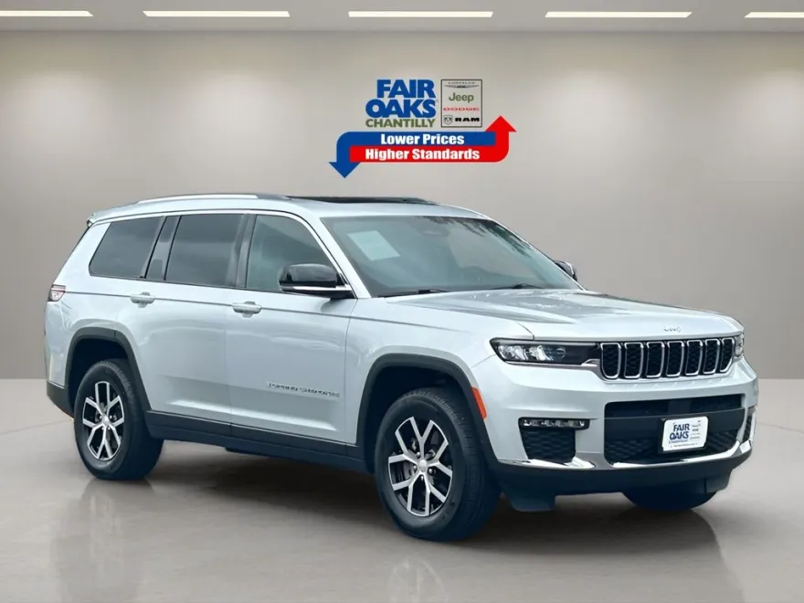 2024 Jeep Grand Cherokee Limited photo 1