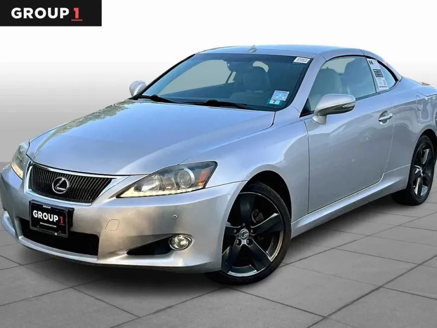 2011 Lexus IS 250C photo 1