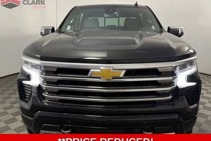 2023 Chevrolet Silverado 1500 High Country photo 1