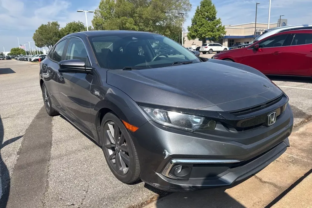 2019 Honda Civic EX photo 1